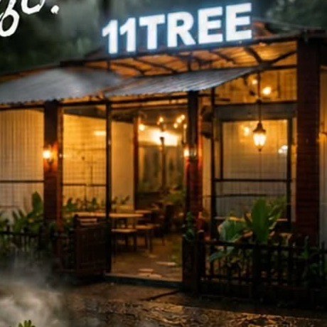The cafe in the evening